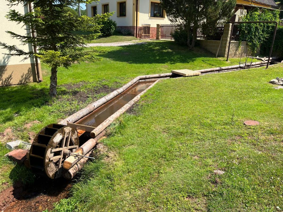 Ubytovani Chotevice Hostinné Εξωτερικό φωτογραφία